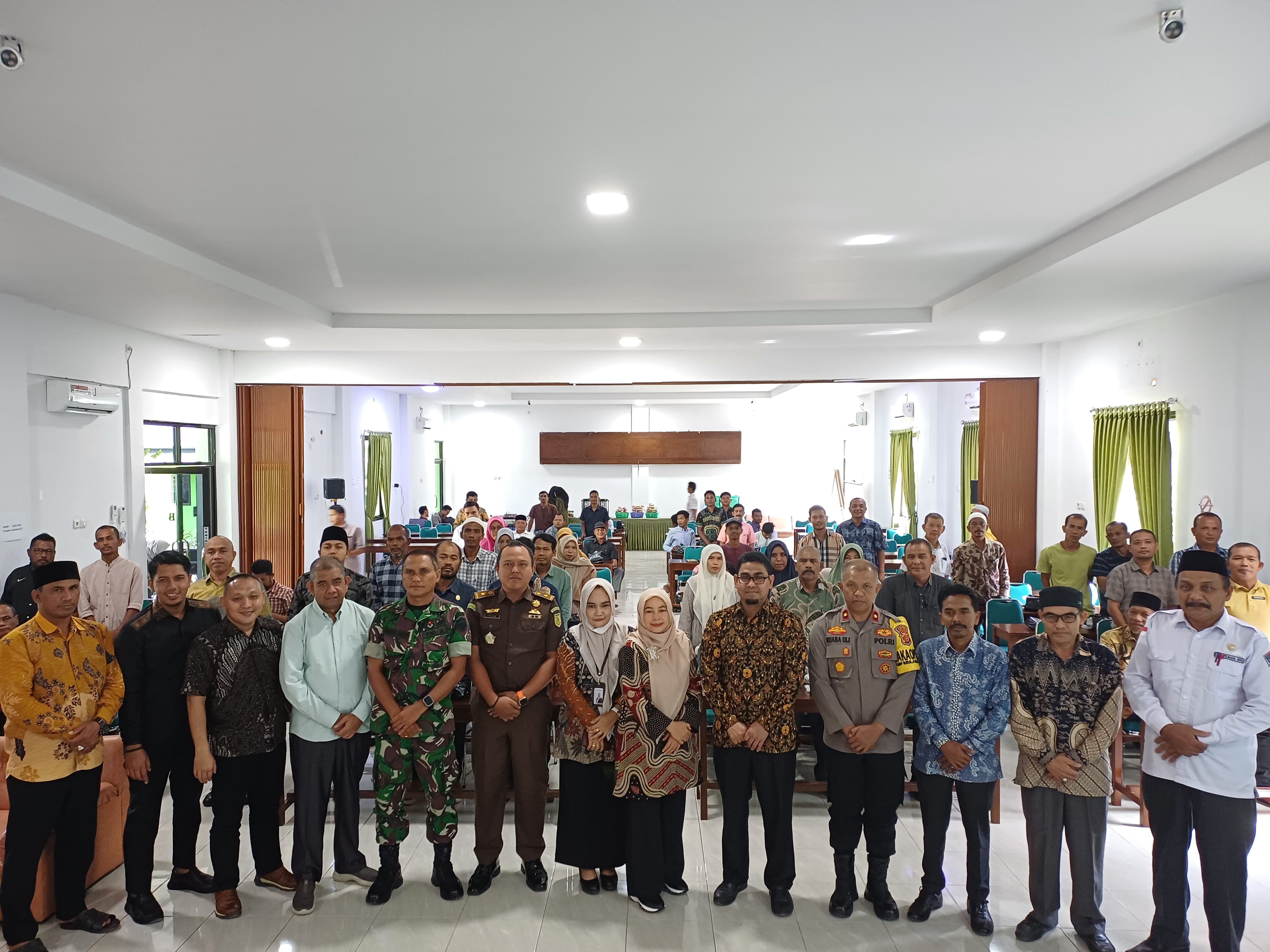 SOSIALISASI DAN PEMBENTUKAN GAMPONG DEMOKRASI