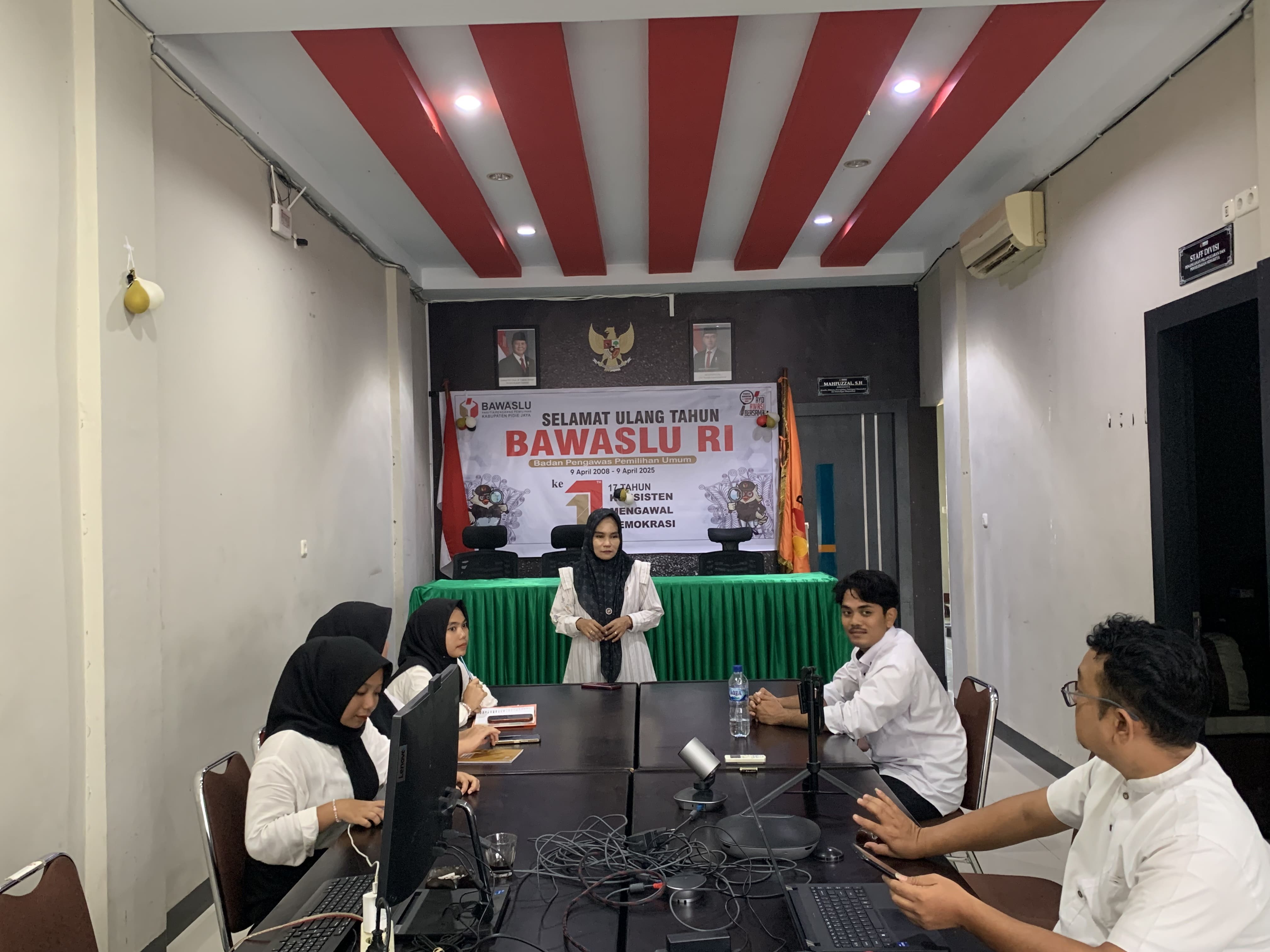 Bawaslu Pidie Jaya Gelar Sosialisasi kepada Mahasiswa Universitas Jabal Ghafur: Merawat Demokrasi di Indonesia