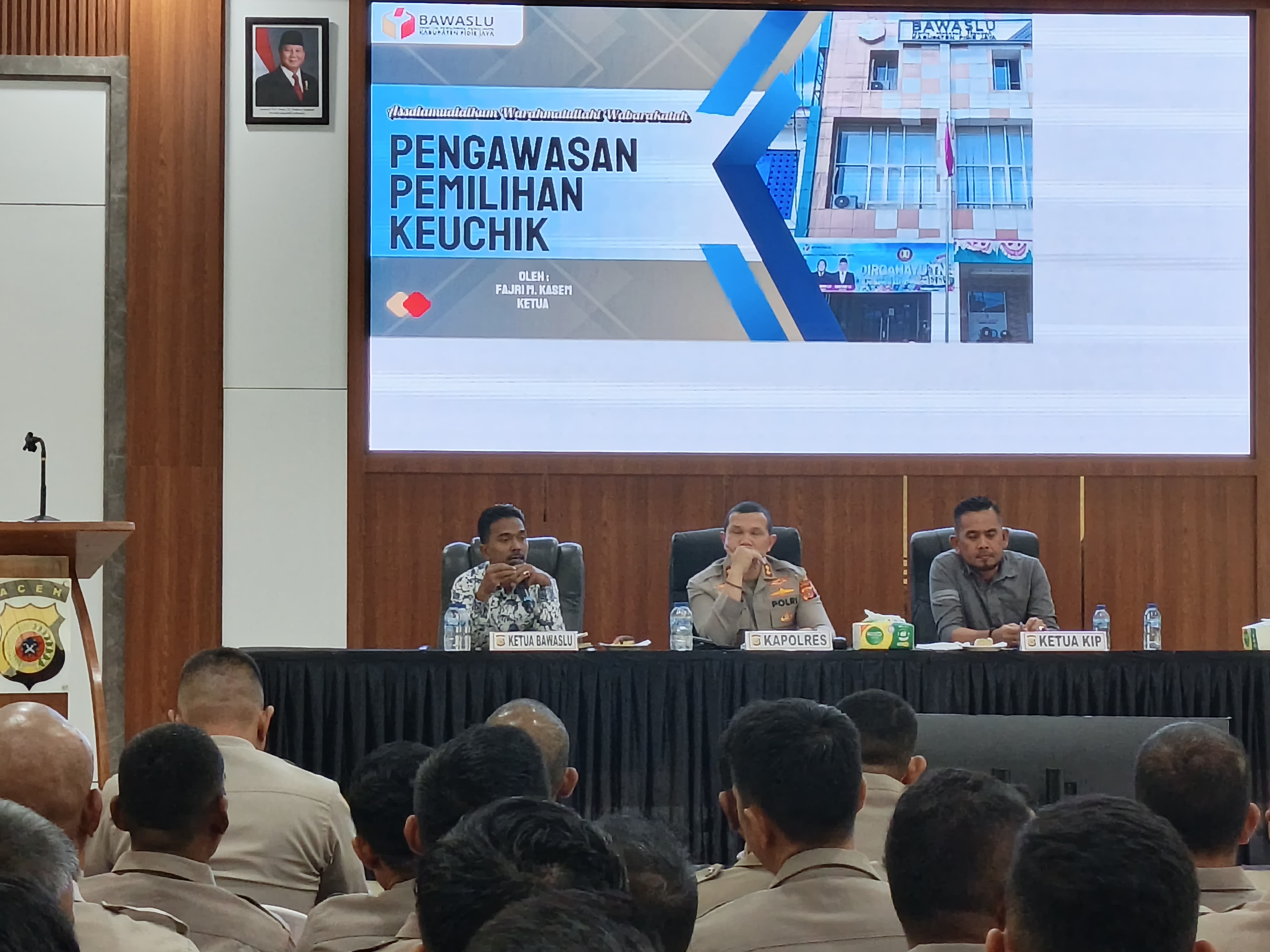 Bawaslu Kabupaten Pidie Jaya Menjadi Narasumber pada Kegiatan arahan dan pembekalan kepada personil pegamanan TPS Pilchiksung tahun 2025 di wilkum Polres Pidie Jaya.