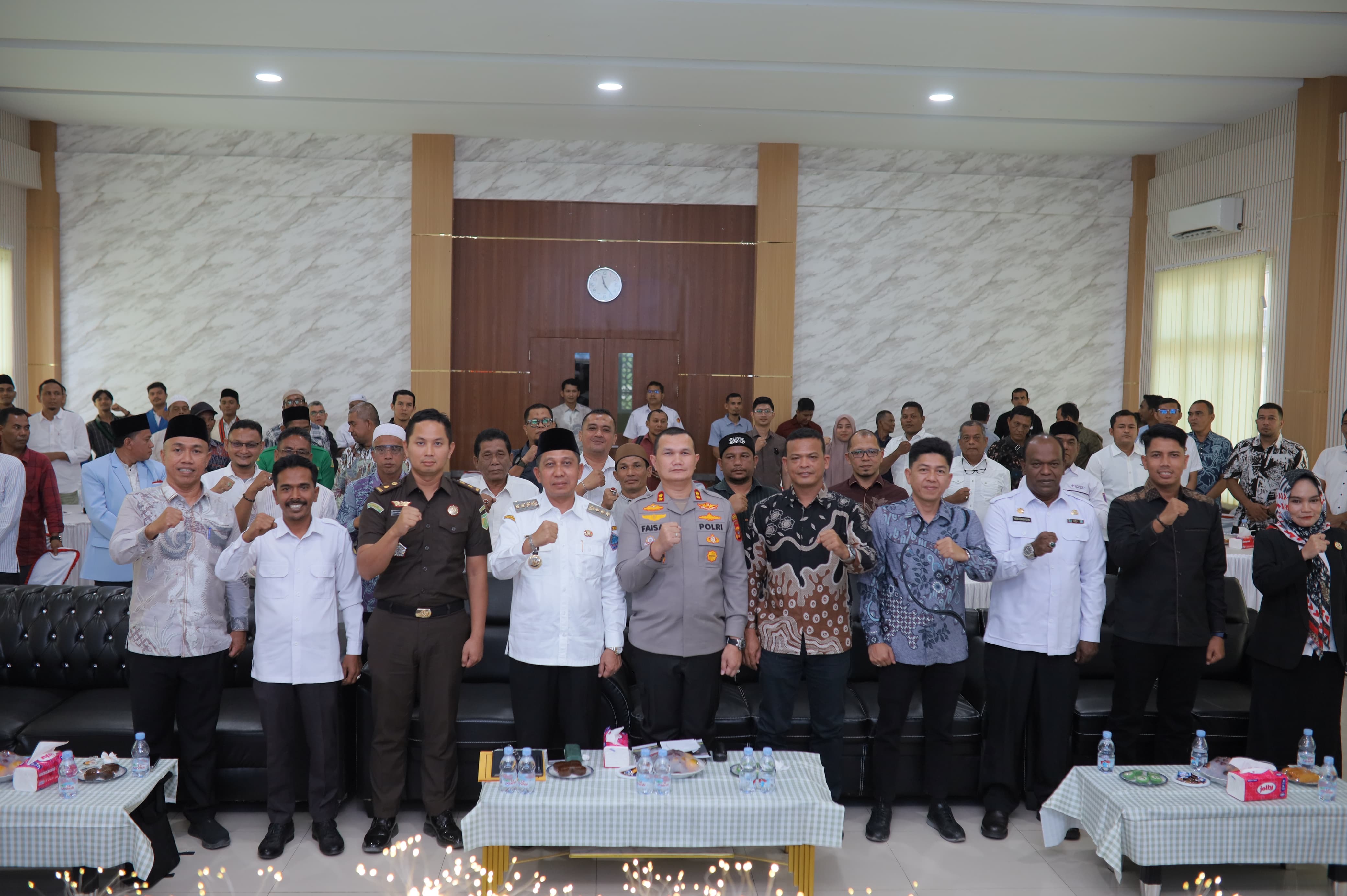 PENGUATAN KELEMBAGAAN PENGAWAS PEMILU BAWASLU KABUPATEN PIDIE JAYA "MEMBANGUN SINERGISITAS DAN KEPERCAYAAN PUBLIK DEMI BAWASLU KUAT, DEMOKRASI BERMARTABAT"