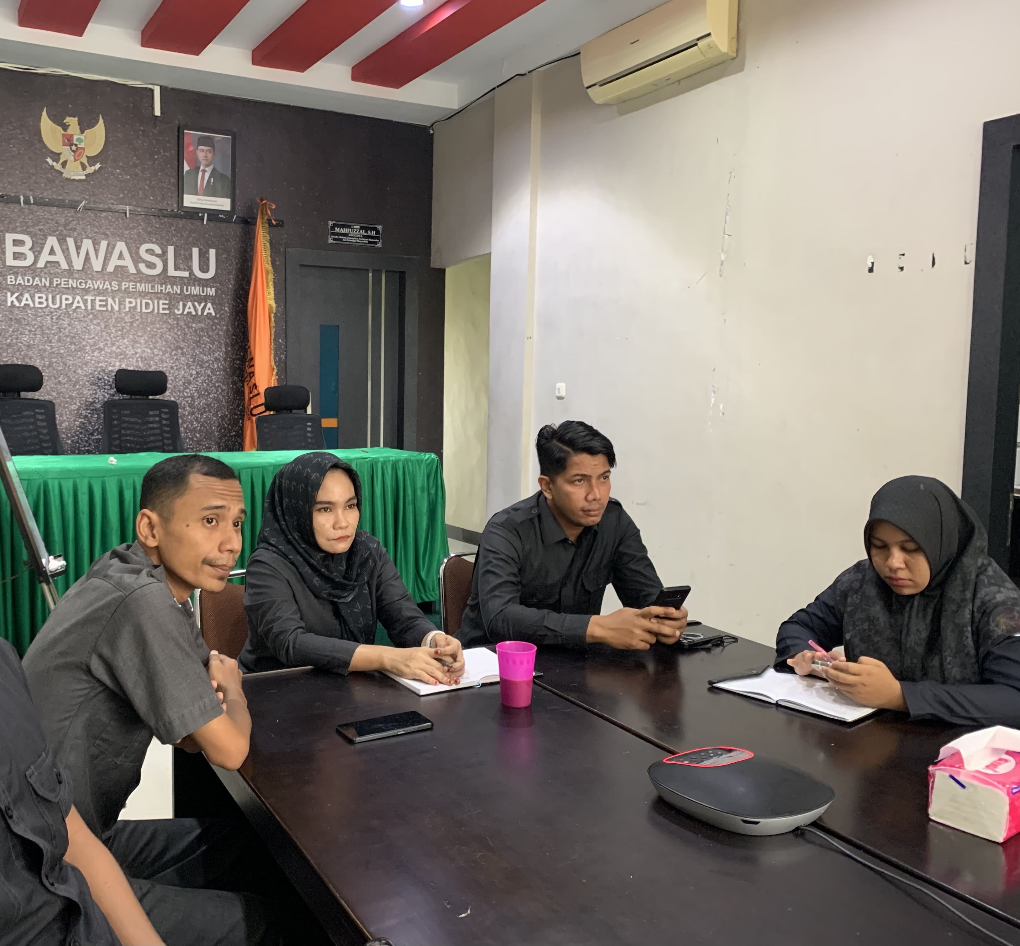 Rapat Sosialisasi Fitur Layanan Informasi Penelusuran Permohonan Penyelesaian Sengketa pada Aplikasi SIPS melalui Zoom