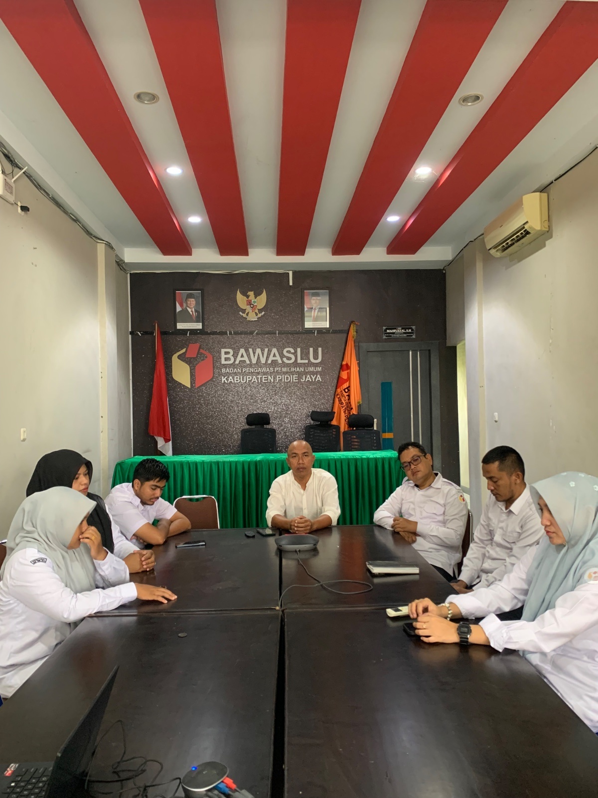 Bawaslu Pidie Jaya Ikuti Rapat Pembahasan Pemetaan Jabatan Secara Daring
