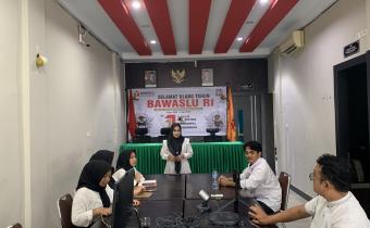 Bawaslu Pidie Jaya Gelar Sosialisasi kepada Mahasiswa Universitas Jabal Ghafur: Merawat Demokrasi di Indonesia
