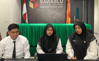Sebanyak tiga Calon Pegawai Negeri Sipil (CPNS) Bawaslu Kabupaten Pidie Jaya mengikuti pembukaan Pelatihan Dasar (Latsar) CPNS Tahun 2025