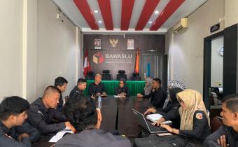 Rapat Evaluasi Kinerja Tahun 2025 dan  Rapat Kerja Awal Tahun 2026 Di Lingkungan Bawaslu Kabupaten Pidie Jaya.